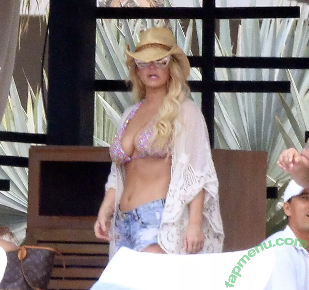 Jessica Simpson nude photo #0063 (52529184 / JessicaSimpson)