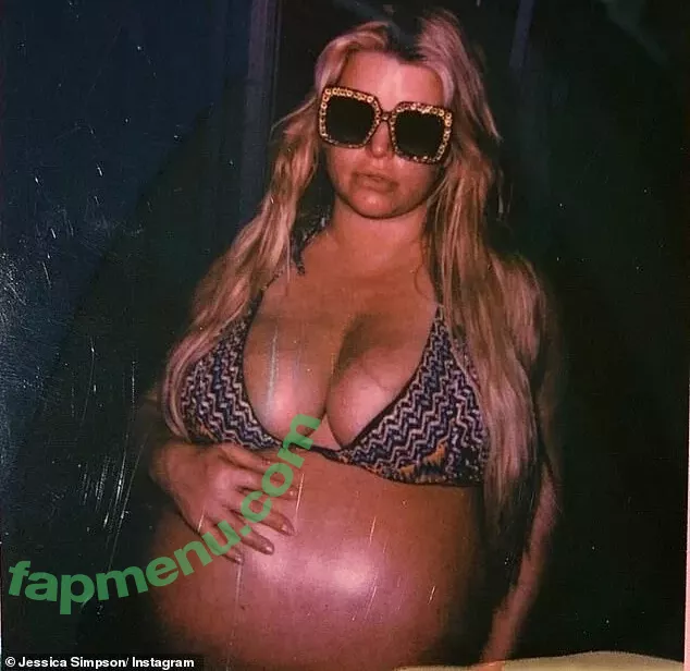 Jessica Simpson nude photo #0115 (52529184 / JessicaSimpson)