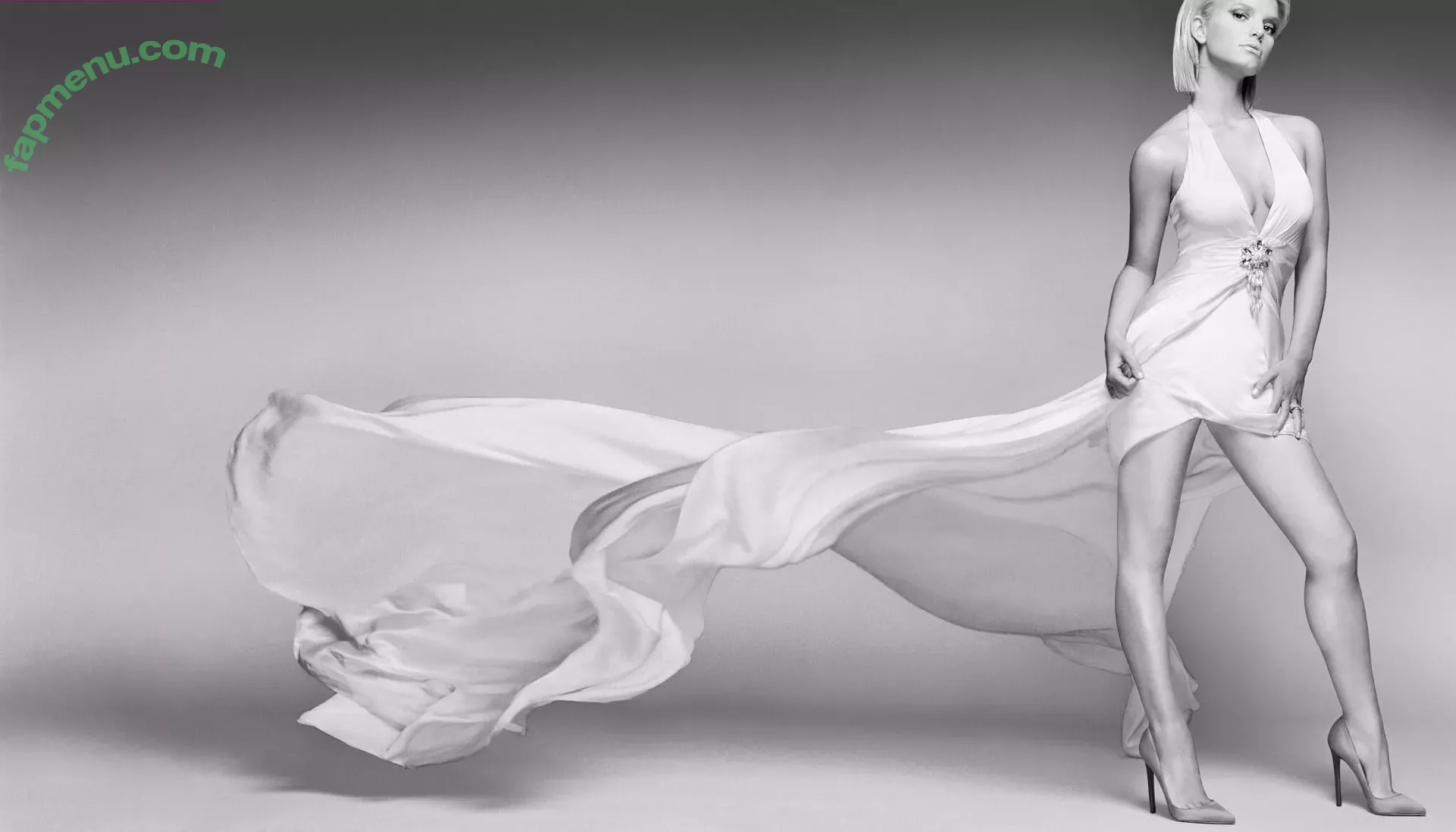 Jessica Simpson nude photo #0133 (52529184 / JessicaSimpson)