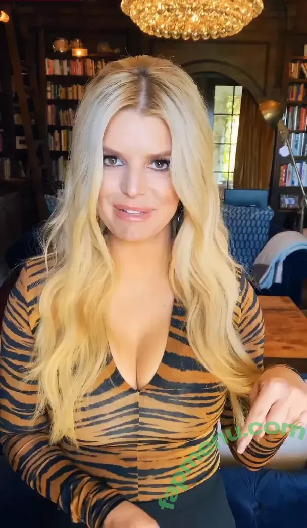 Jessica Simpson nude photo #0225 (52529184 / JessicaSimpson)