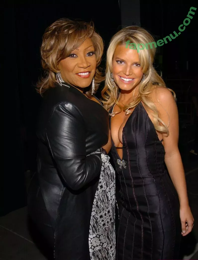 Jessica Simpson nude photo #0355 (52529184 / JessicaSimpson)