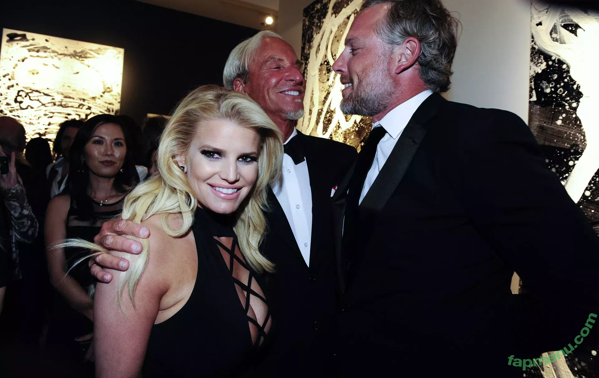 Jessica Simpson nude photo #0537 (52529184 / JessicaSimpson)