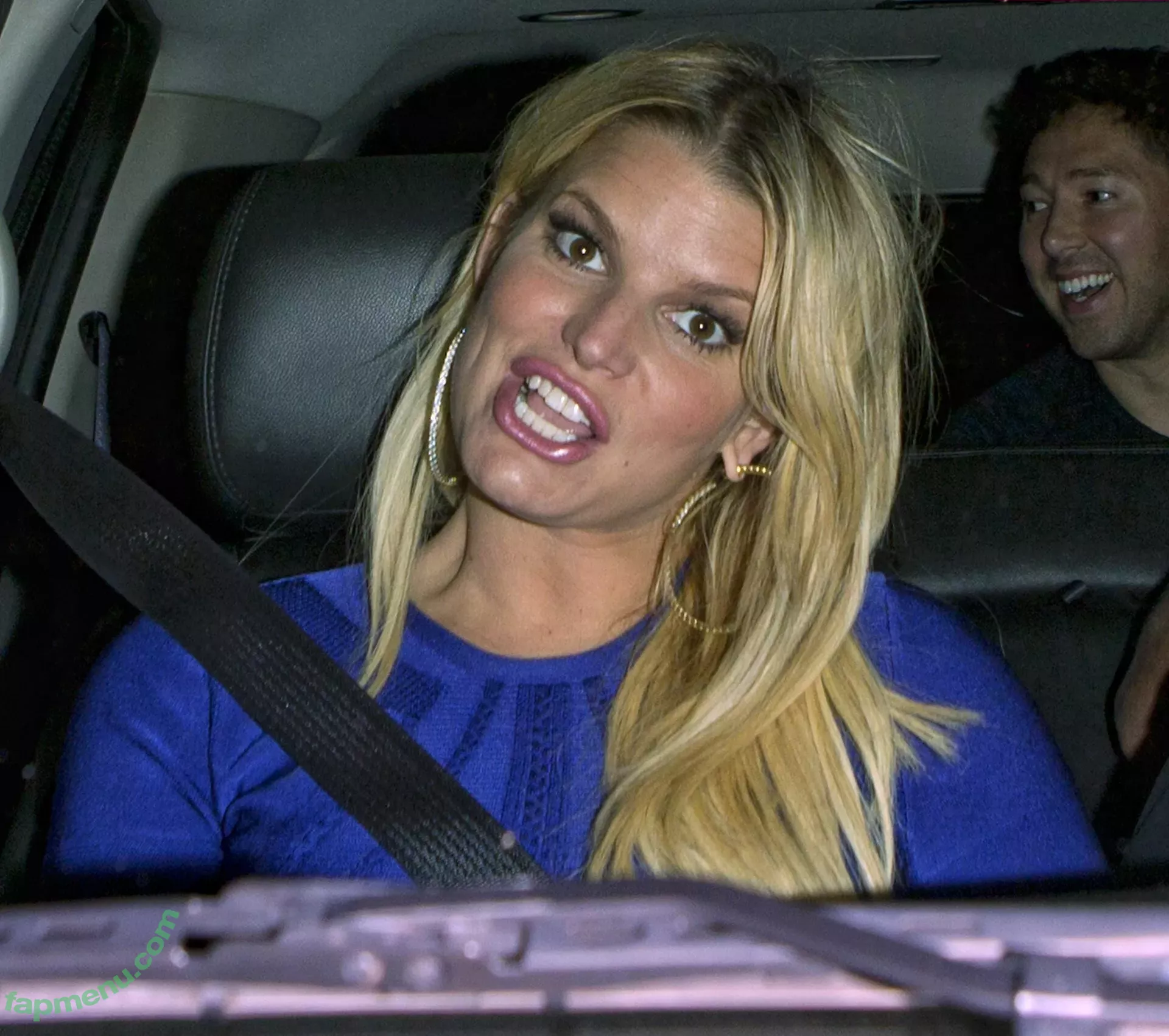 Jessica Simpson nude photo #0543 (52529184 / JessicaSimpson)