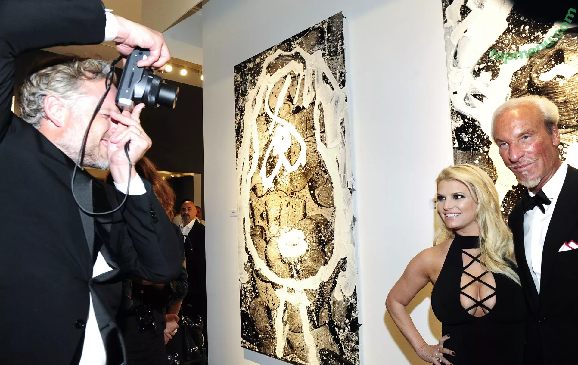 Jessica Simpson nude photo #0553 (52529184 / JessicaSimpson)