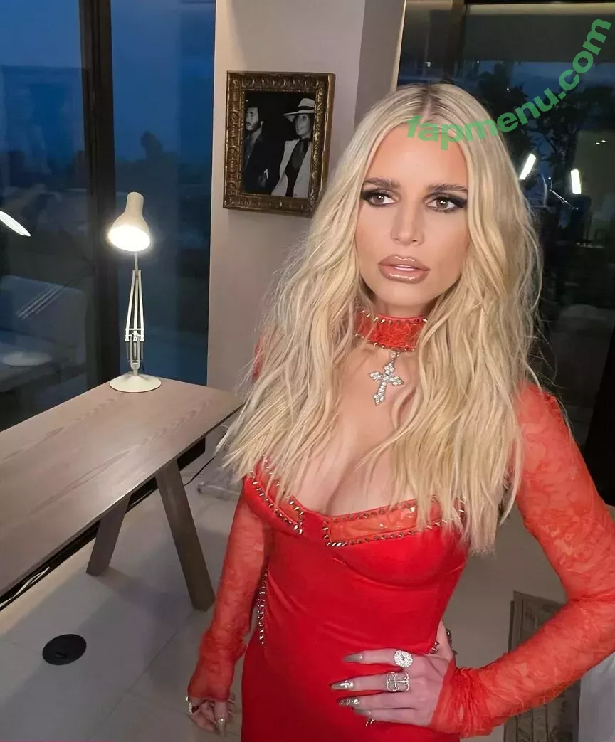 Jessica Simpson nude photo #0602 (52529184 / JessicaSimpson)
