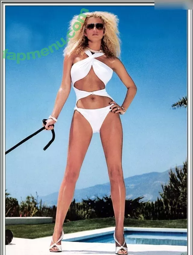 Jessica Simpson nude photo #0693 (52529184 / JessicaSimpson)