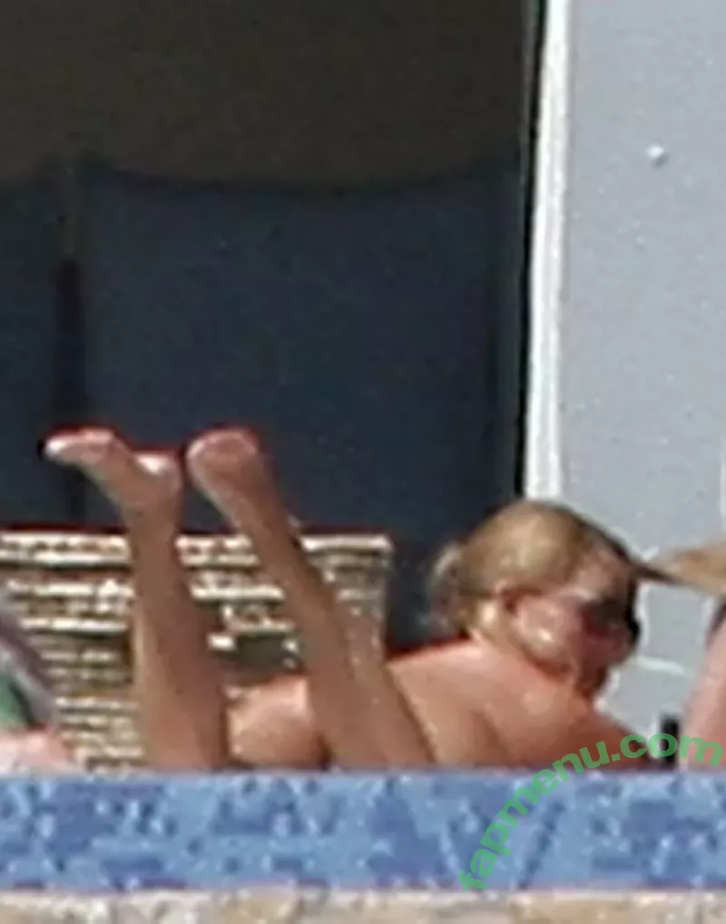 Jessica Simpson nude photo #0753 (52529184 / JessicaSimpson)