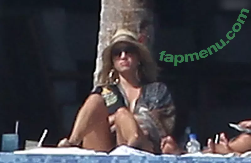 Jessica Simpson nude photo #0759 (52529184 / JessicaSimpson)