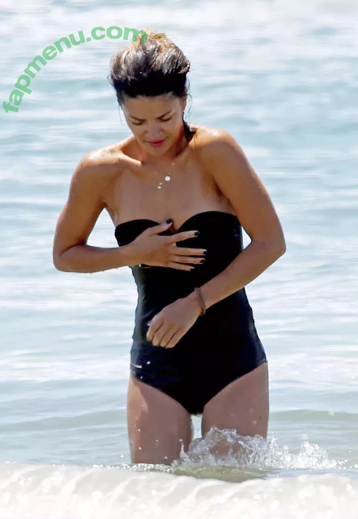 Jessica Szohr nude photo #0046 (jessicaszohr)