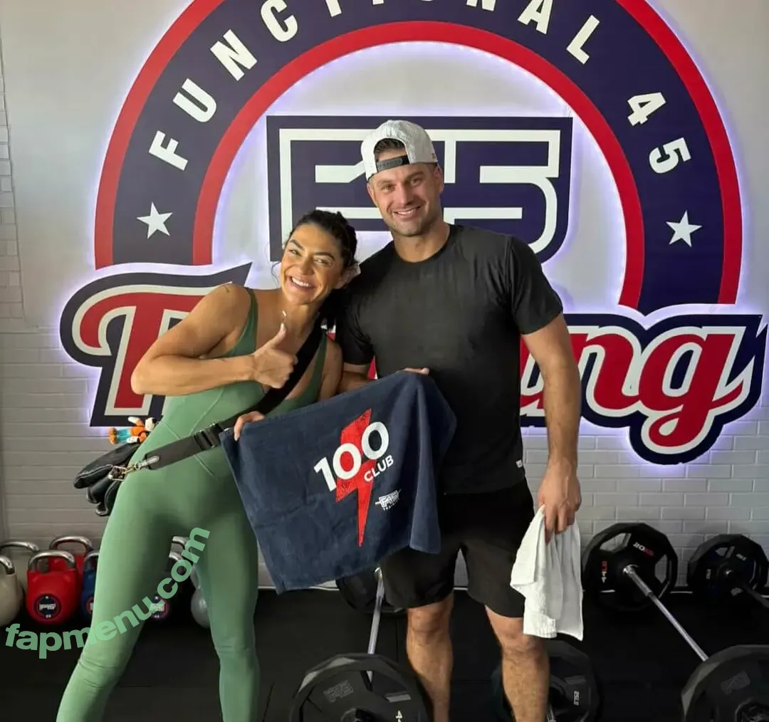 Jessica Szohr nude photo #0123 (jessicaszohr)