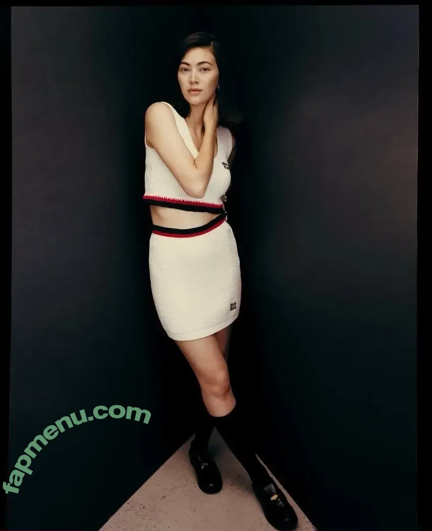 Jessica Yu Li Henwick nude photo #0215 (jhenwick)