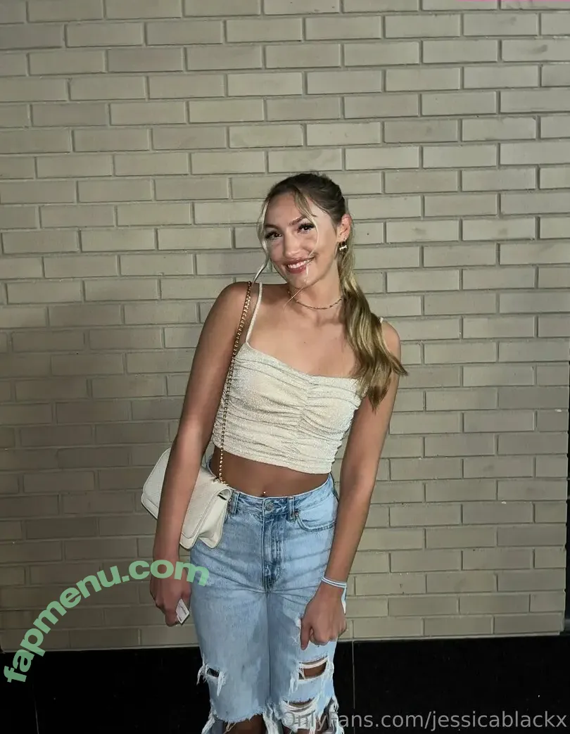 jessicablackx nude photo #0012 (jessicxablack / soph.br0wn / sophie1brown)