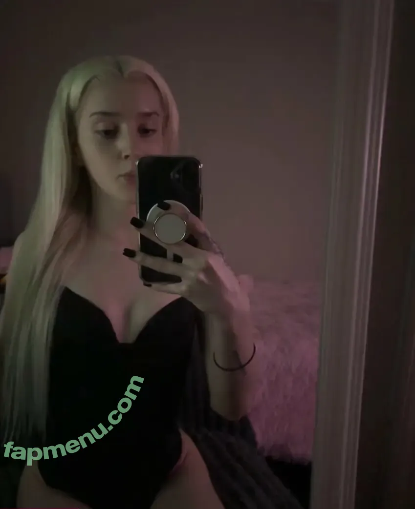 JessicaSoHung nude photo #0021 (DumpTruckGirly / twink_cookies)