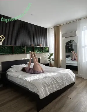 jessicatalystic / linneas_feet nude photo #0245