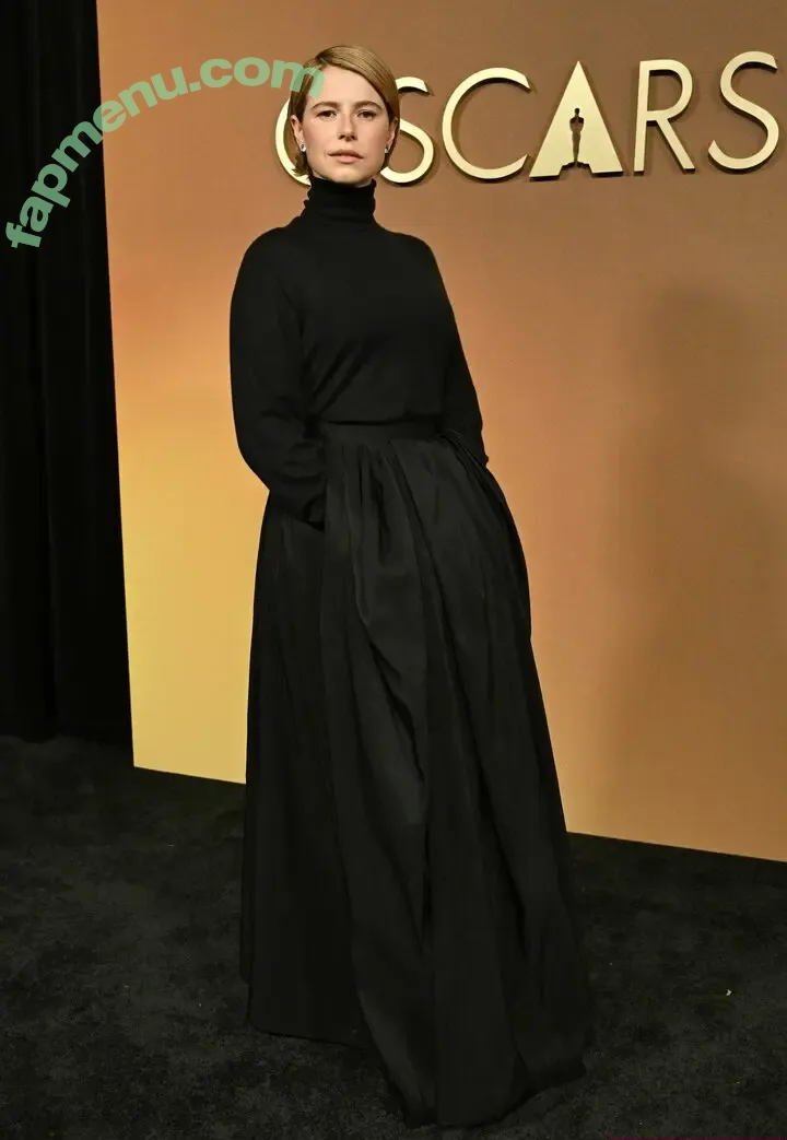 Jessie Buckley nude photo #0081 (thejessiebuckley)