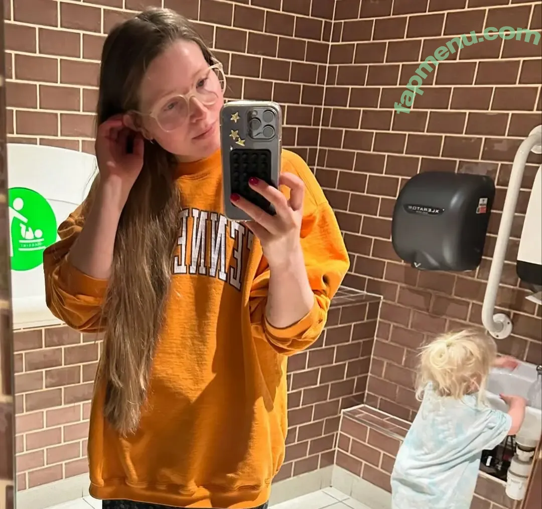 Jessie Cave nude photo #0036 (jessiecave)