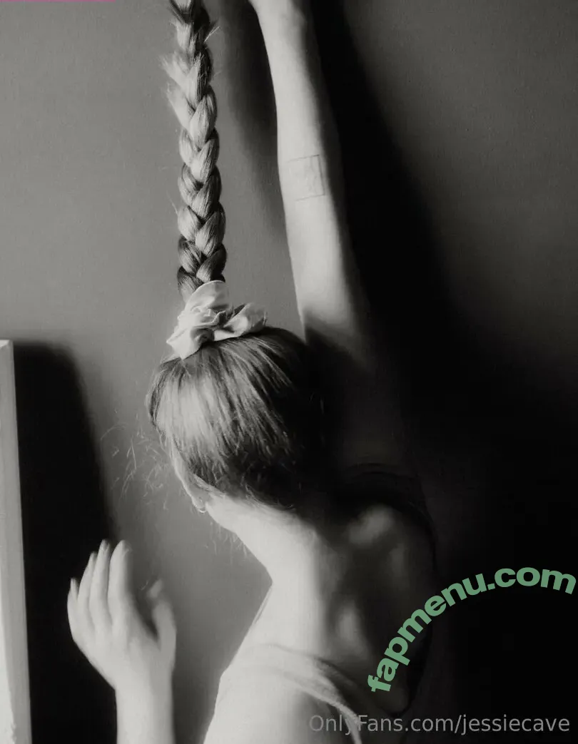 Jessie Cave nude photo #0003 (jessiecave)