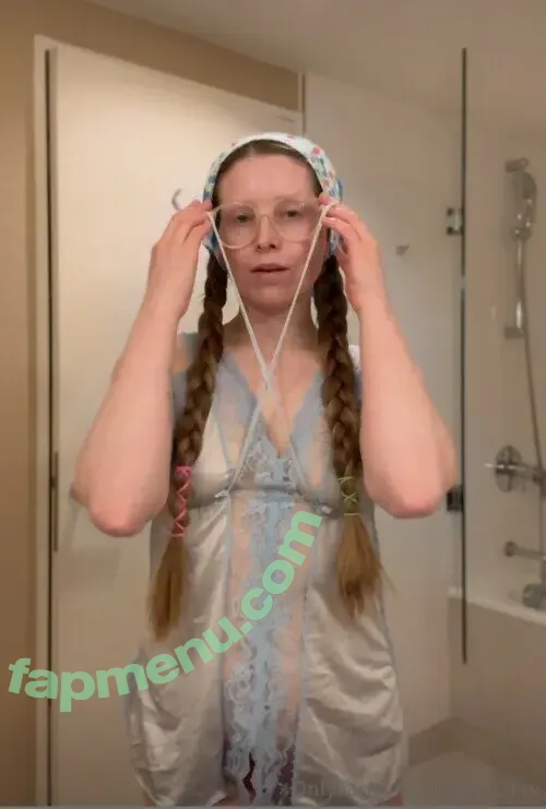 Jessie Cave nude photo #0119 (jessiecave)