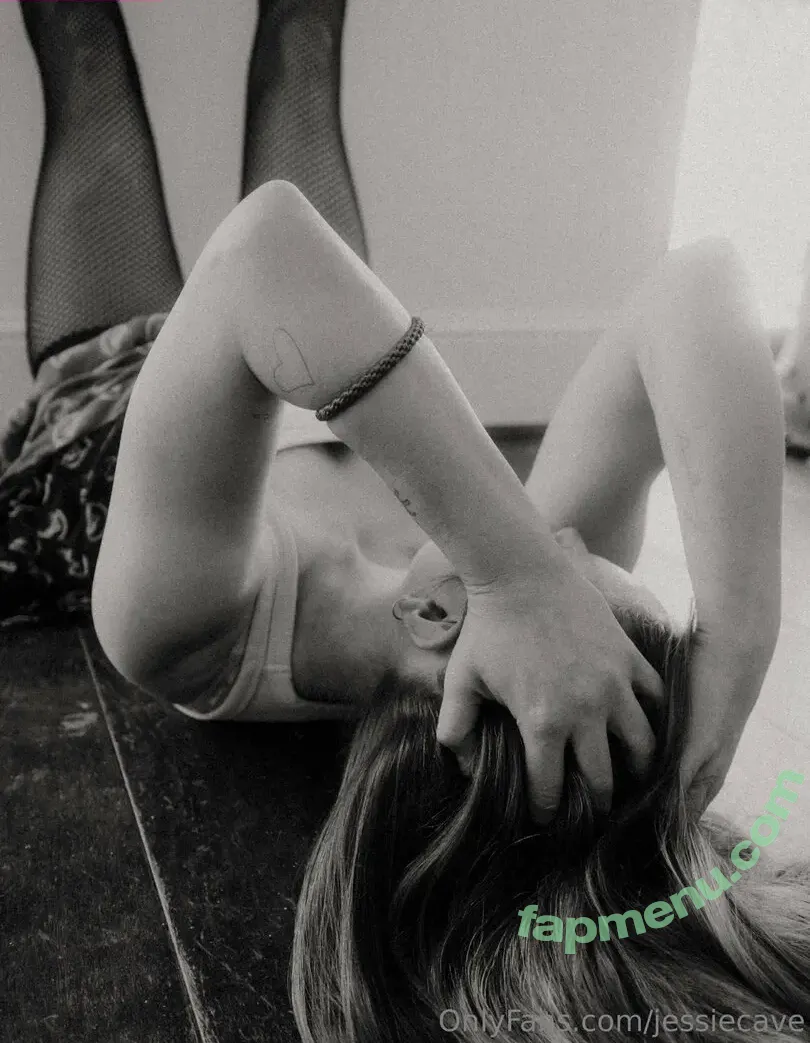 Jessie Cave nude photo #0121 (jessiecave)