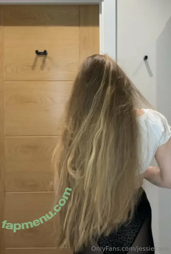 Jessie Cave nude photo #0127 (jessiecave)