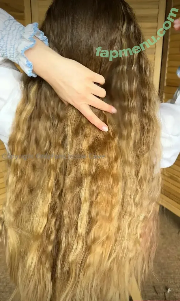 Jessie Cave nude photo #0194 (jessiecave)
