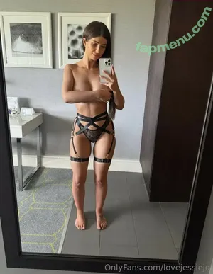 Jessie Hirst / jessiehirst nude photo #0006