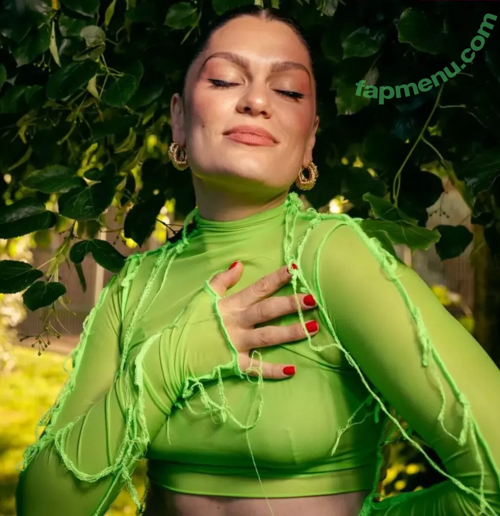 Jessie J nude photo #0098 (jessie-j / jessiej)