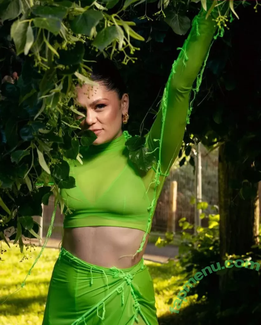 Jessie J nude photo #0125 (jessie-j / jessiej)