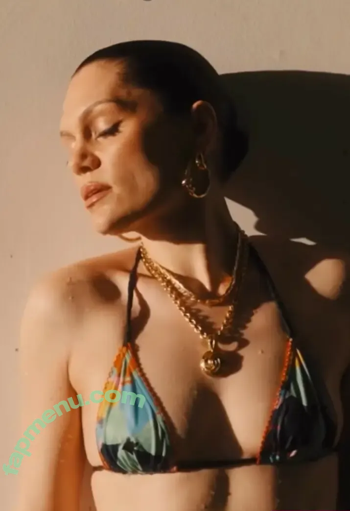Jessie J nude photo #0290 (jessie-j / jessiej)