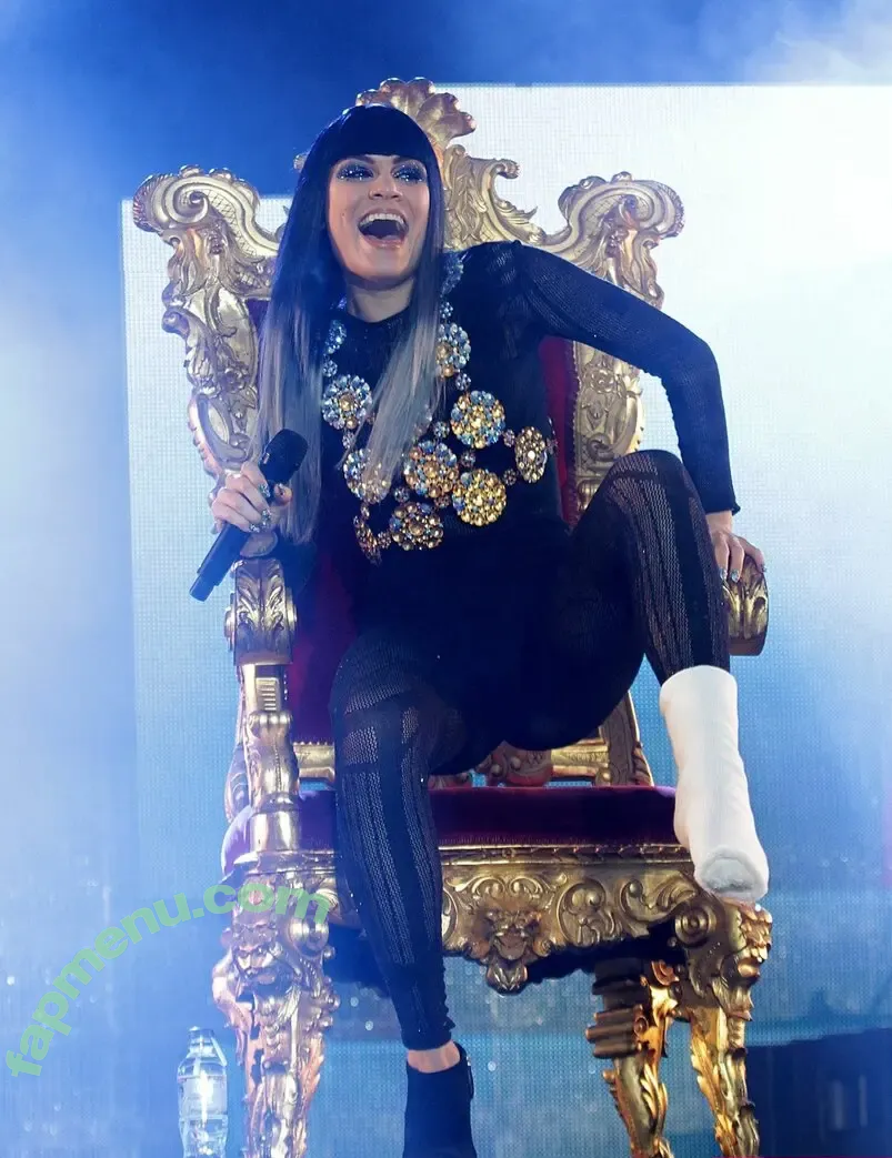 Jessie J nude photo #0305 (jessie-j / jessiej)