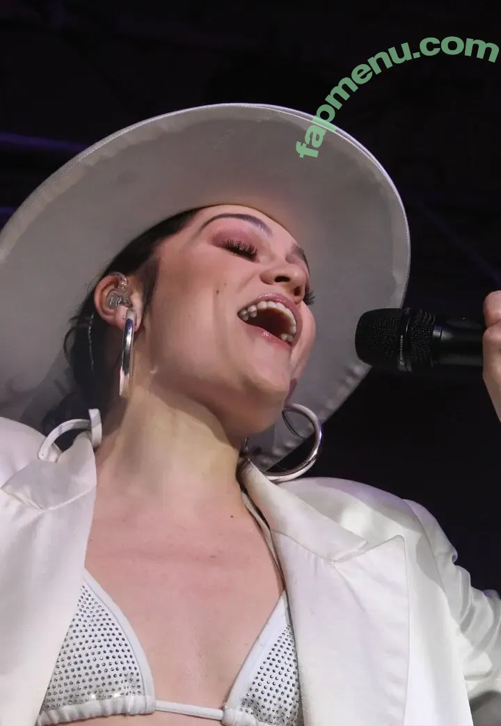 Jessie J nude photo #0309 (jessie-j / jessiej)
