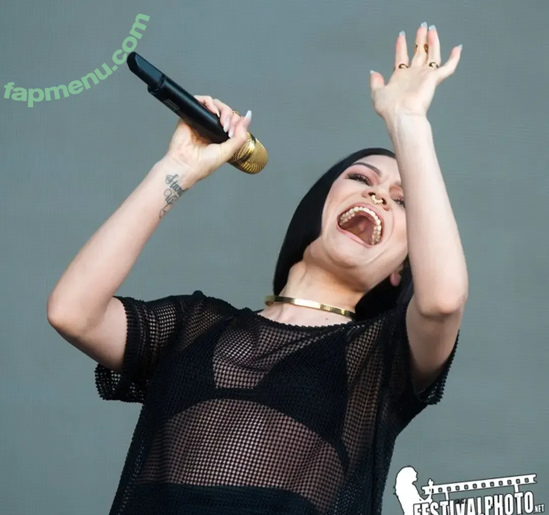 Jessie J nude photo #0314 (jessie-j / jessiej)