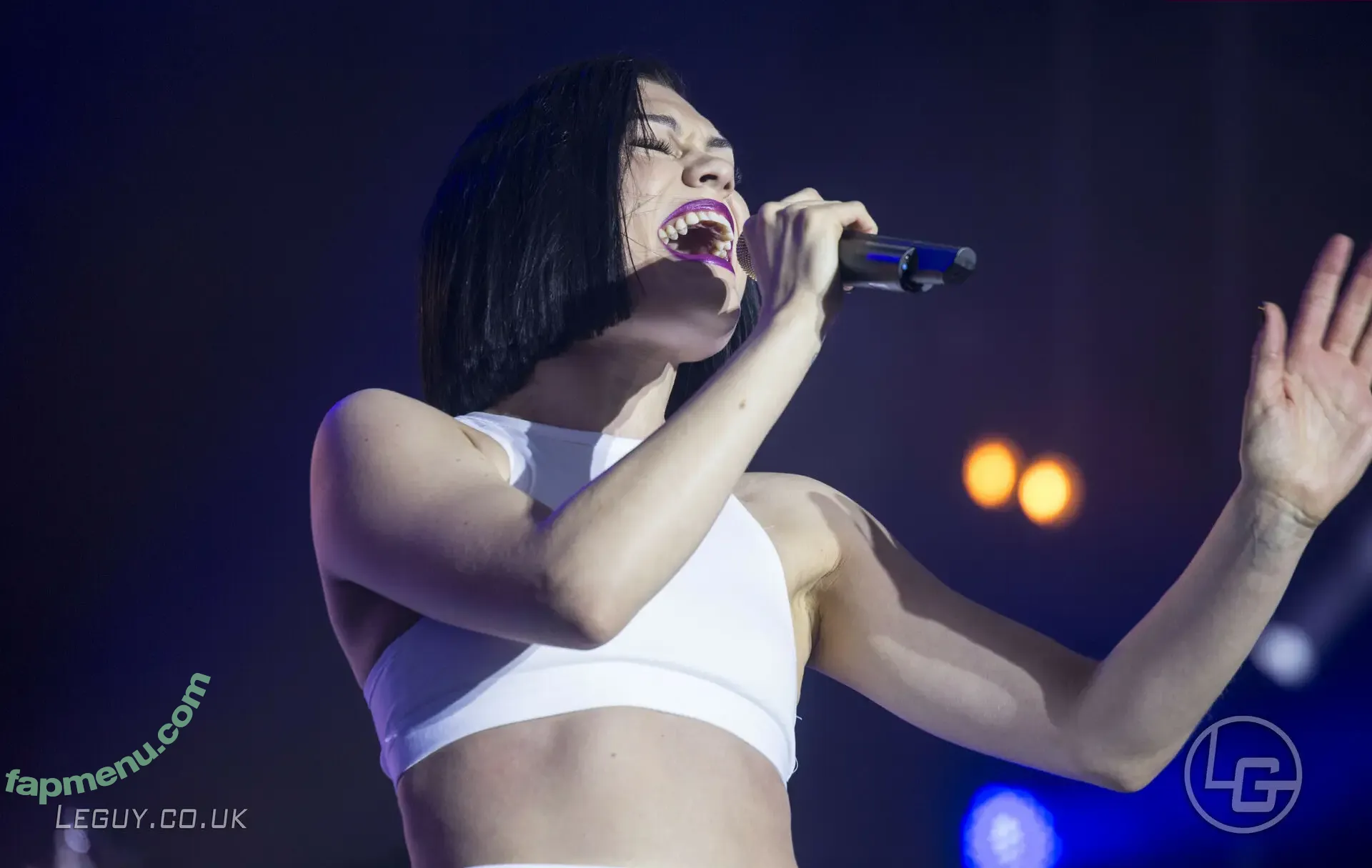 Jessie J nude photo #0321 (jessie-j / jessiej)