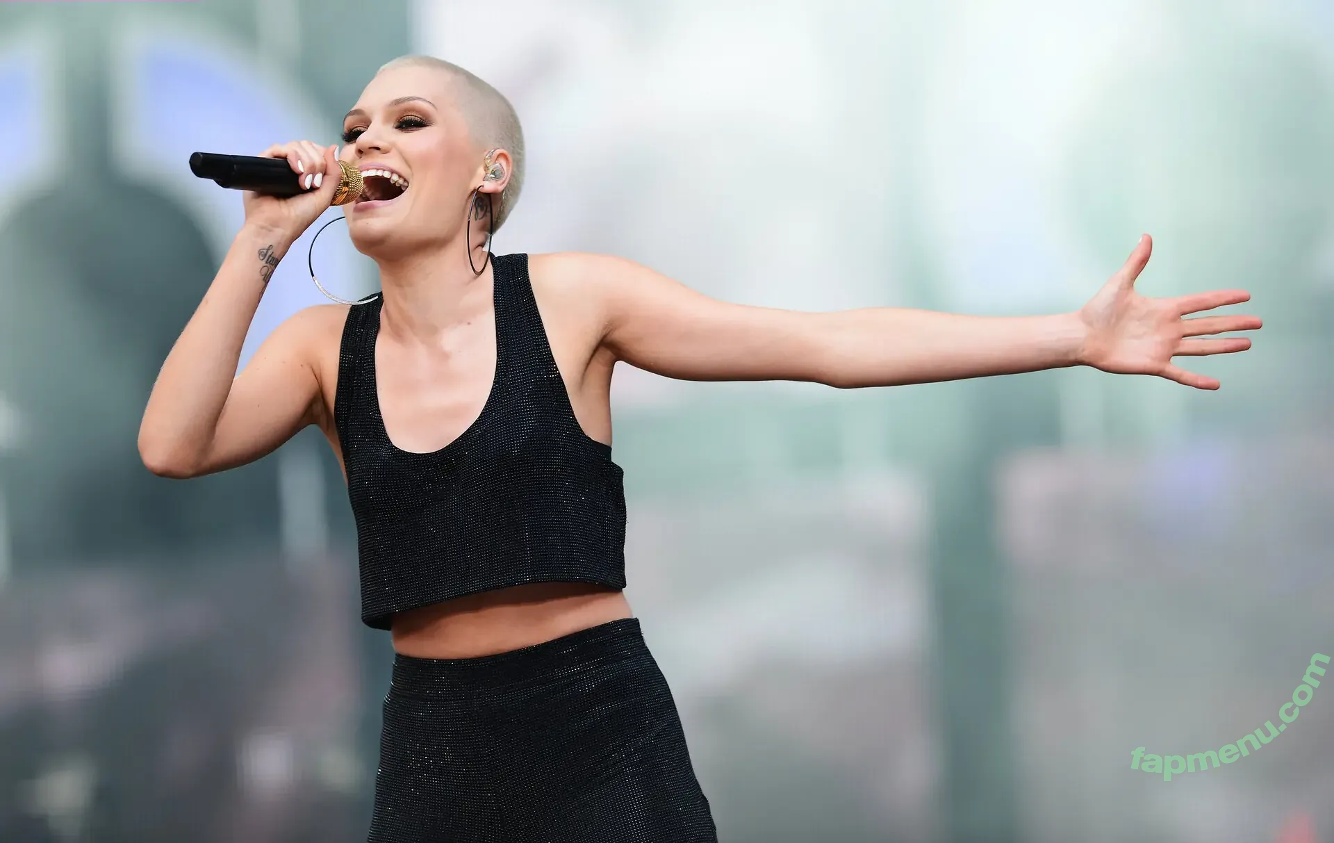 Jessie J nude photo #0330 (jessie-j / jessiej)