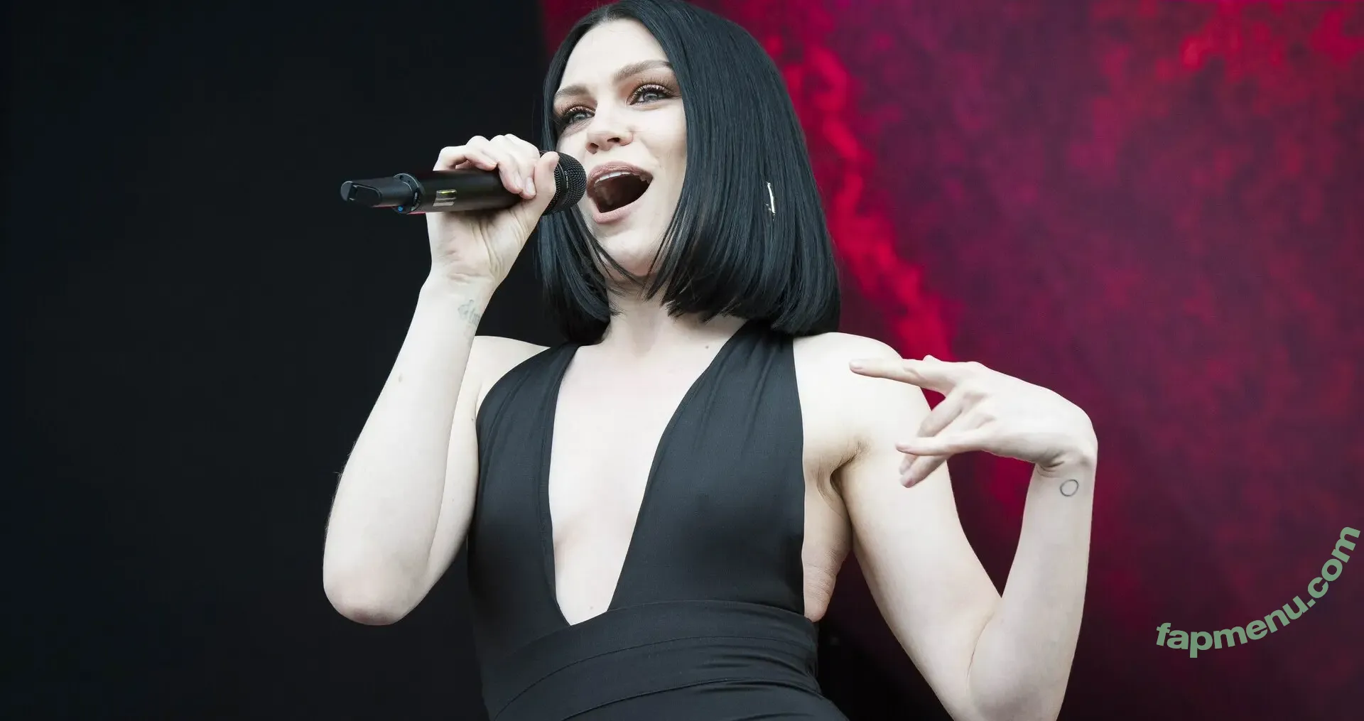 Jessie J nude photo #0332 (jessie-j / jessiej)