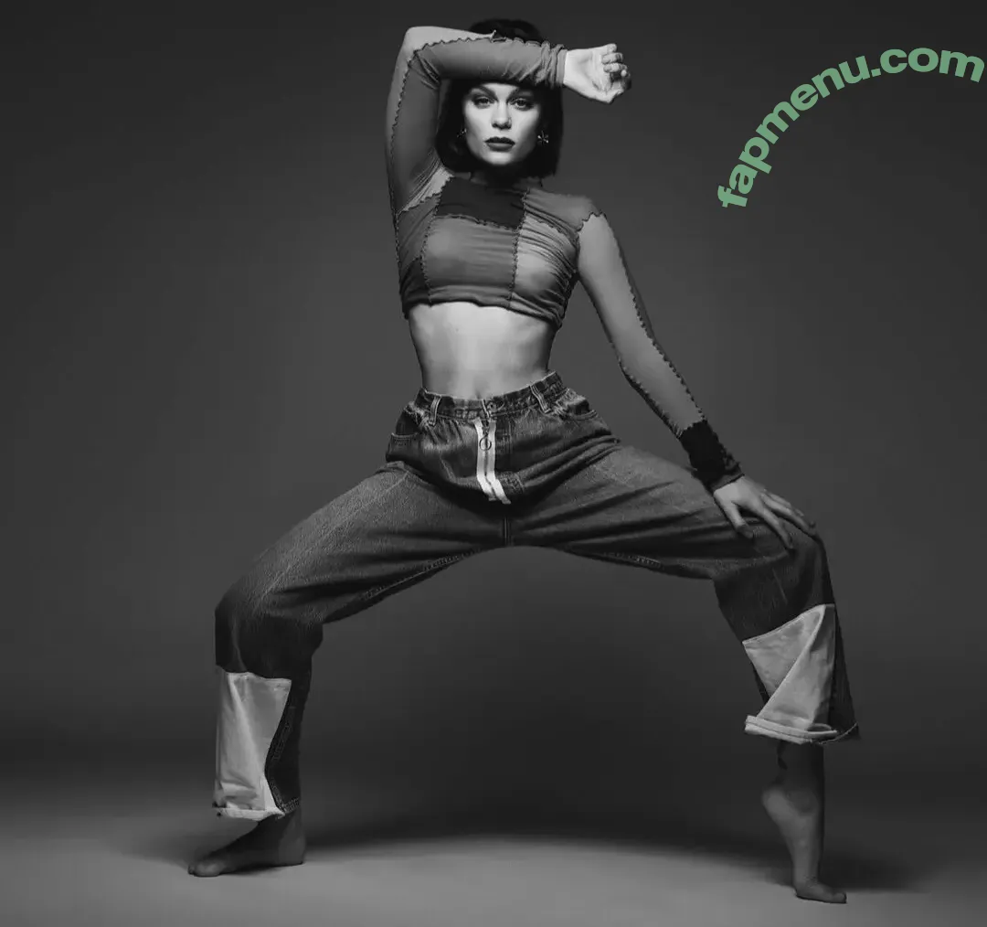 Jessie J nude photo #0517 (JessieJ / jessie-j)