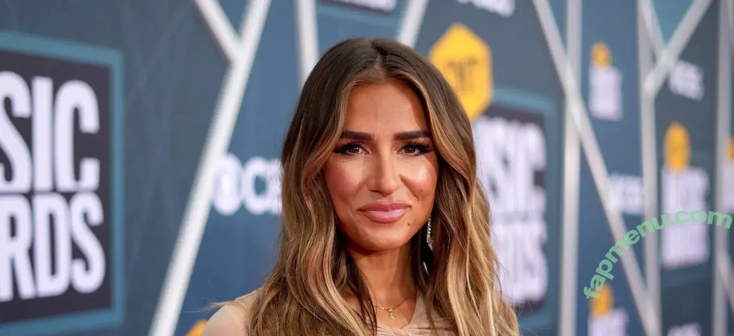 Jessie James Decker nude photo #0016 (filthyfilmbyfaith / jessiejamesdecker)