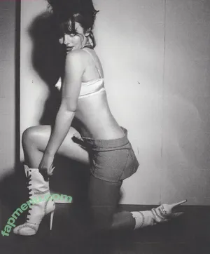 Jessie Murph / jessiemurphhh / playfullyfunsized nude photo #0085