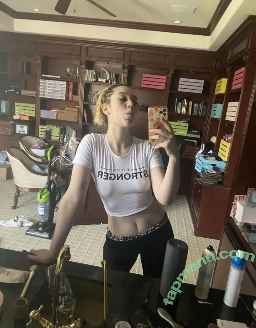 Jessie Paege nude photo #0004 (jessiepaege)
