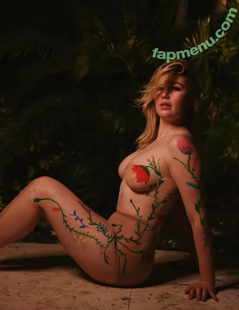 Jessie Paege nude photo #0007 (jessiepaege)