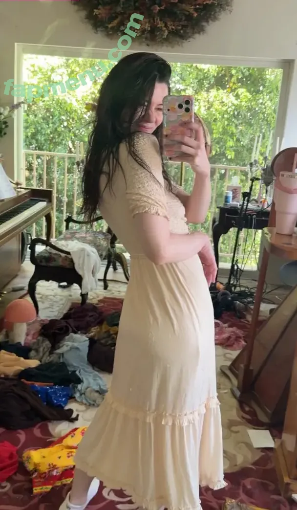 Jessie Paege nude photo #0210 (itsjessiepaege / jessiepaege / www.youtube.com)