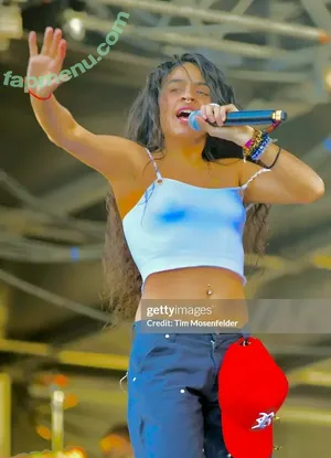 Jessie Reyez / jessie.reyes21 / jessiereyez nude photo #0058