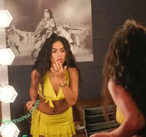 Jessie Reyez / jessie.reyes21 / jessiereyez nude photo #0070