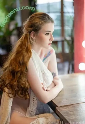 Jessie Vard / jessievard nude photo #0014