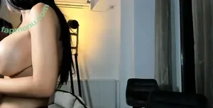  nude photo #0007