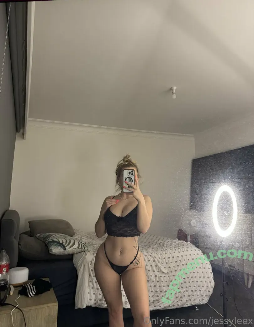 jessyleex nude photo #0031 ( / Jess_lee / Jess_lee1981 / Jessylee)