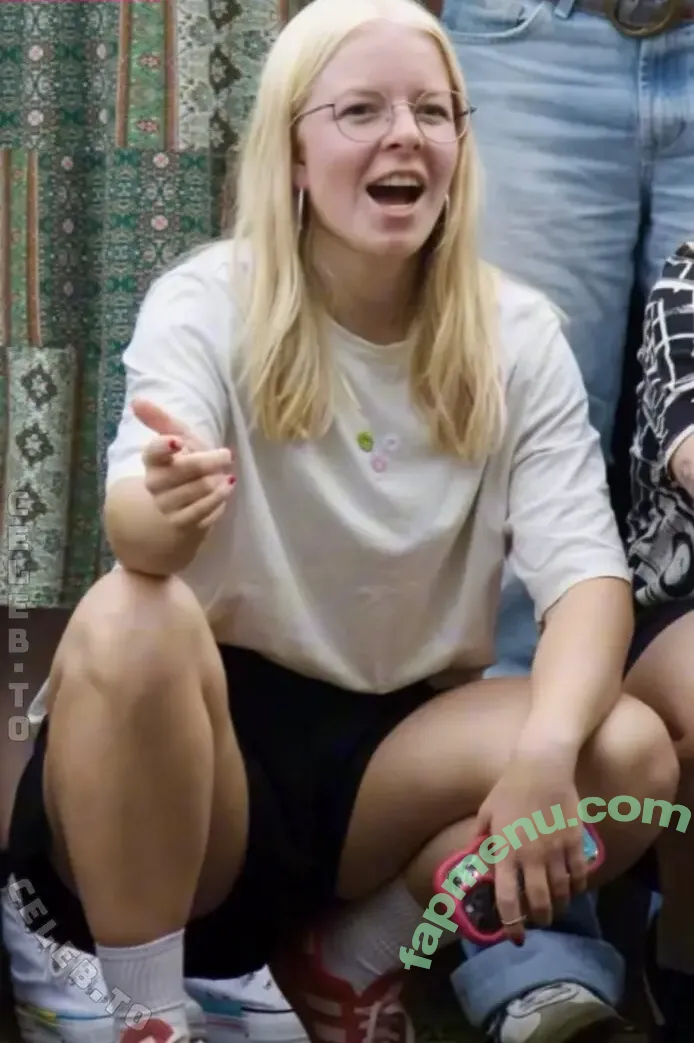 Jette Nietzard nude photo #0086 (jette.nietzard / jetteniz)