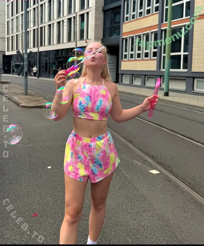 Jette Nietzard nude photo #0098 (jette.nietzard / jetteniz)