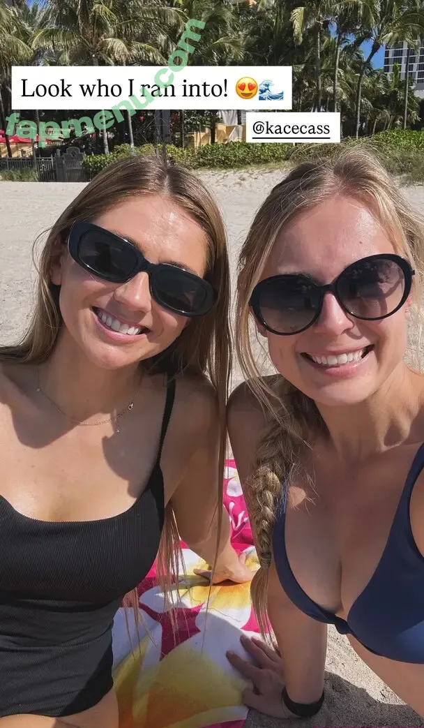 Jetting Julia nude photo #0053 (jettingjulia)