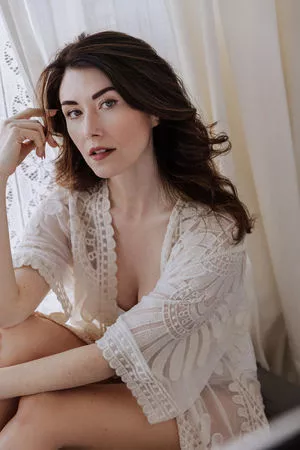 Jewel Staite / JewelStaite nude photo #0037